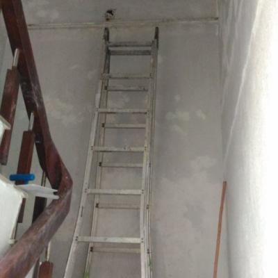 台南安平工業區樓梯間壁癌施工-前